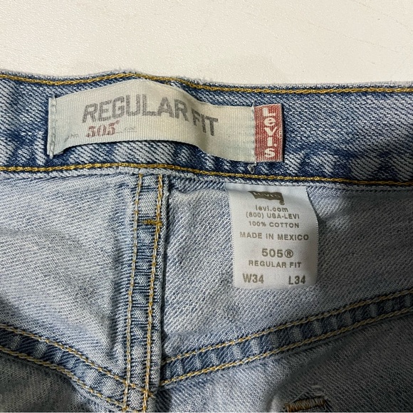 Levi’s 505 Jeans - Picture 13 of 13